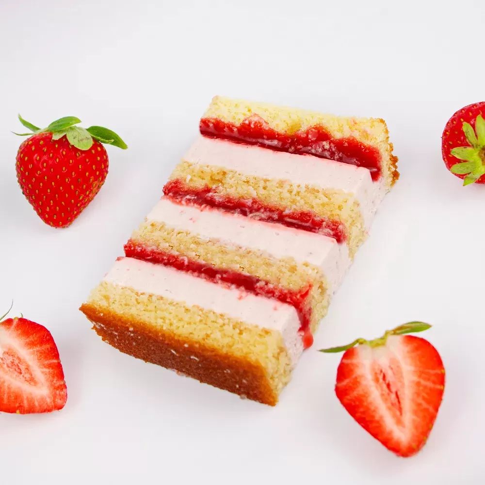 interno torta vaniglia e fragole